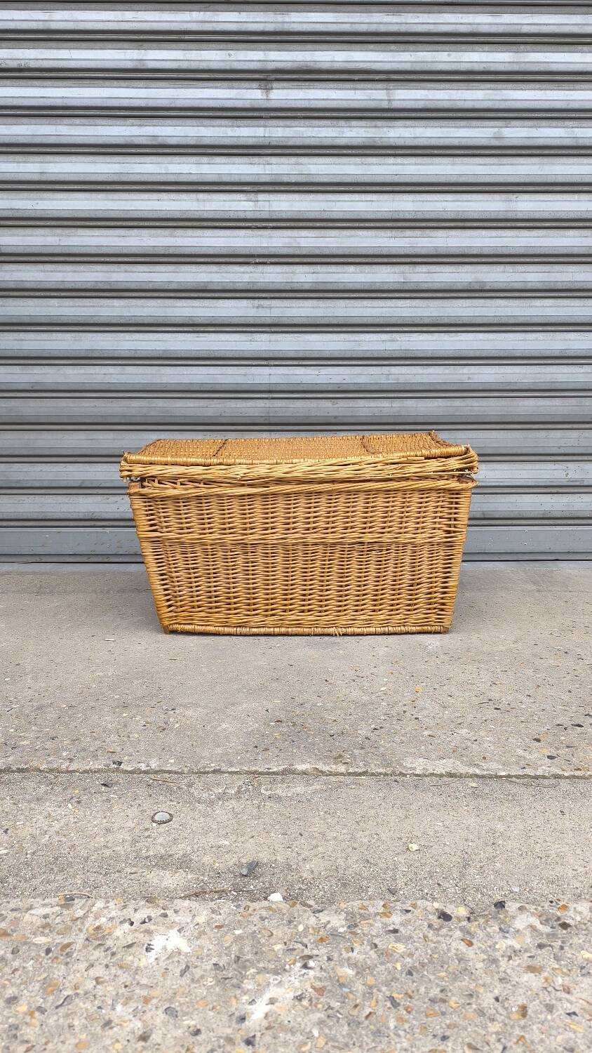 Wicker basket 1960