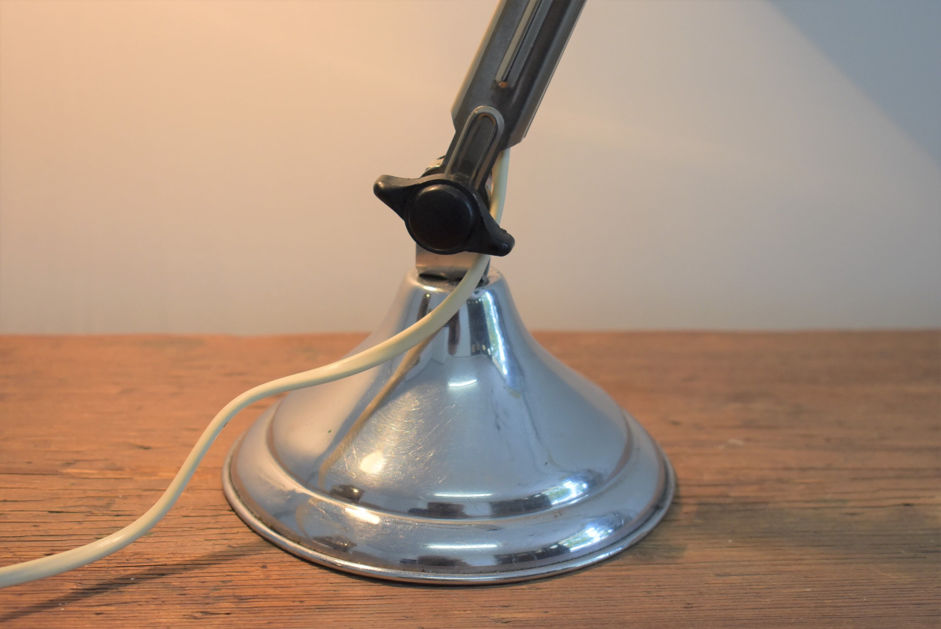 Super chrome desk lamp