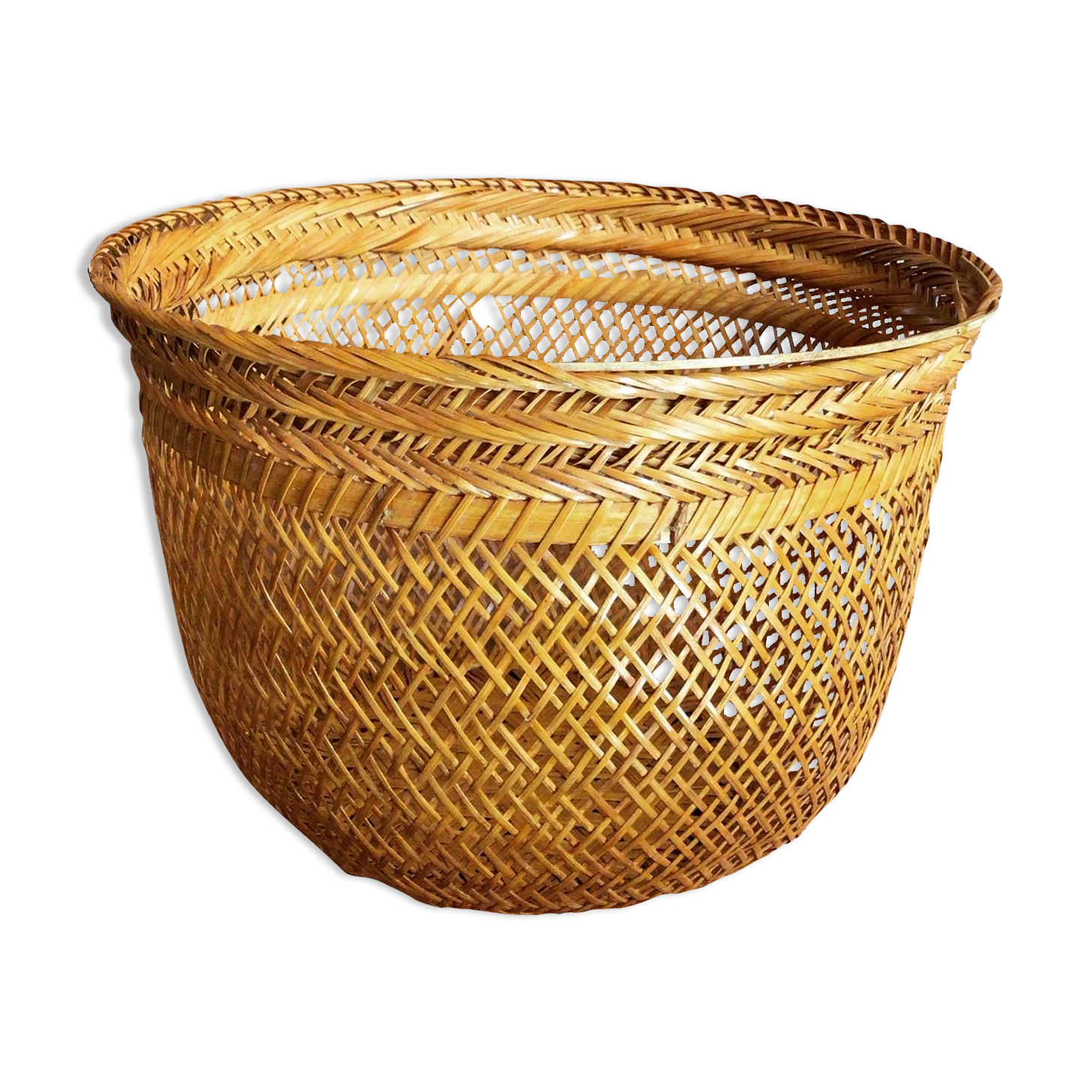 Openwork braided rattan basket