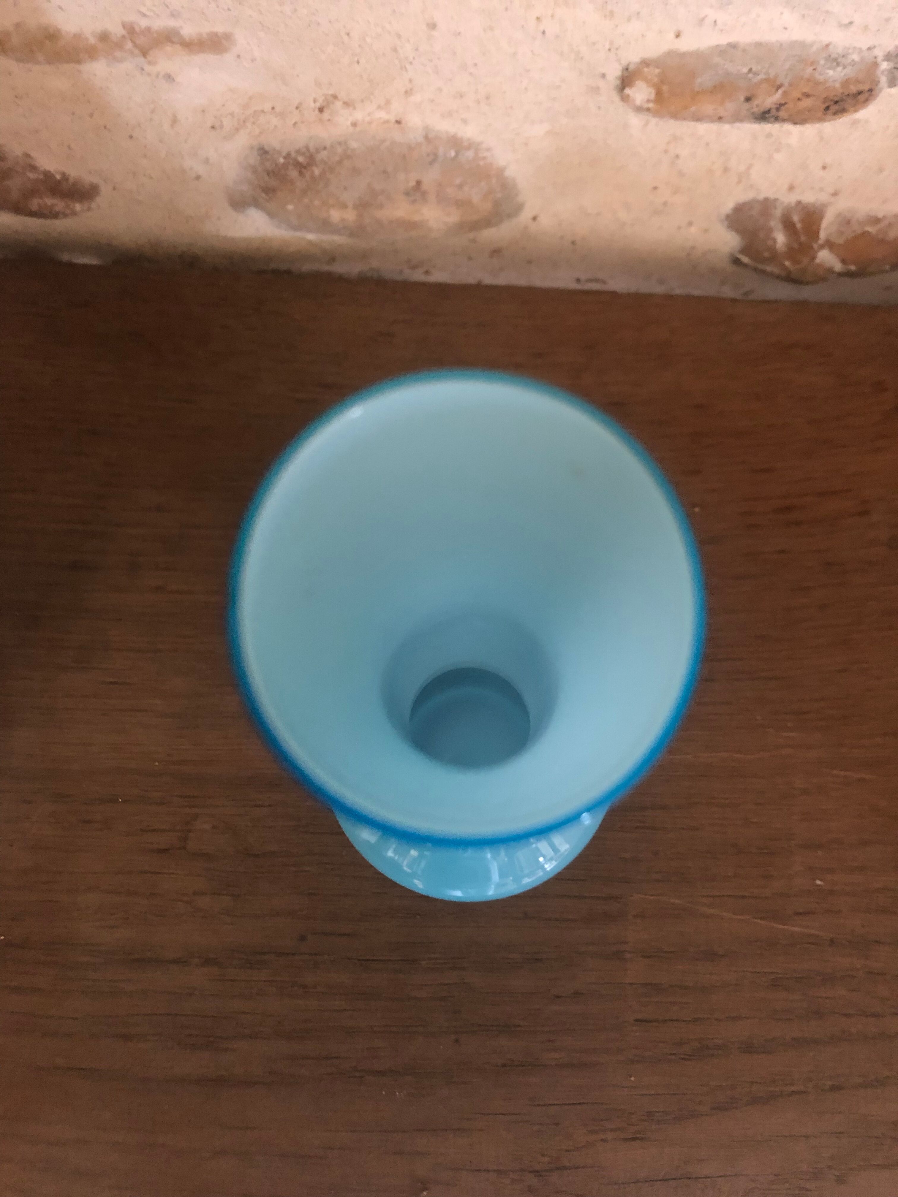 Soliflore in blue opaline