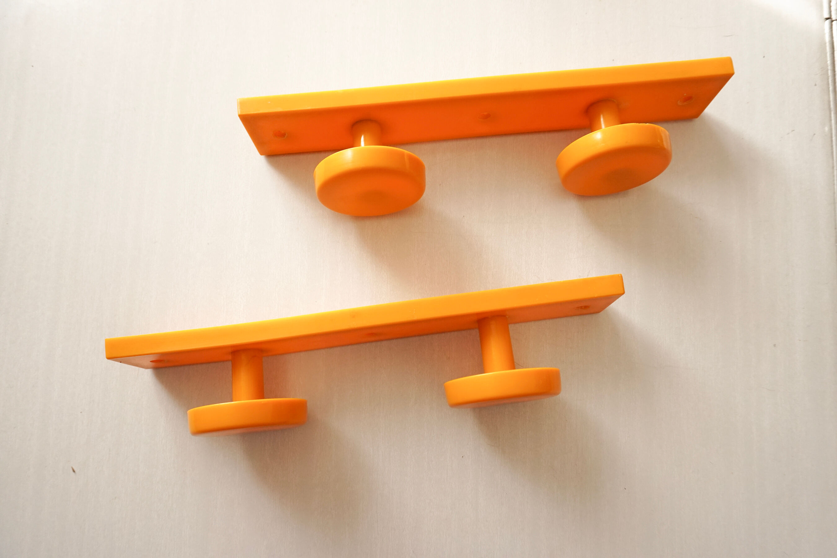 Double orange hooks 70's