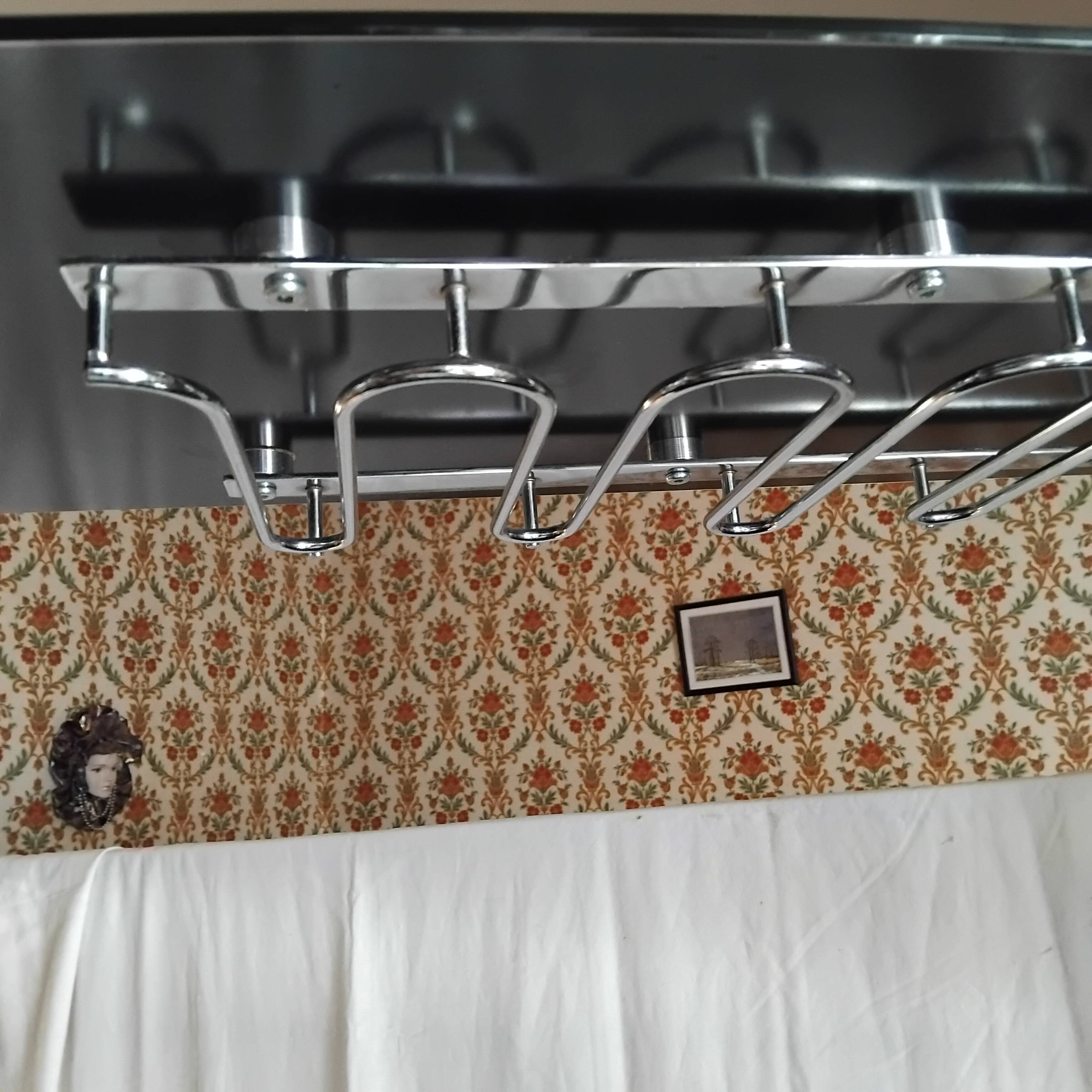 Bar set, tempered glass shelf and 2 stools