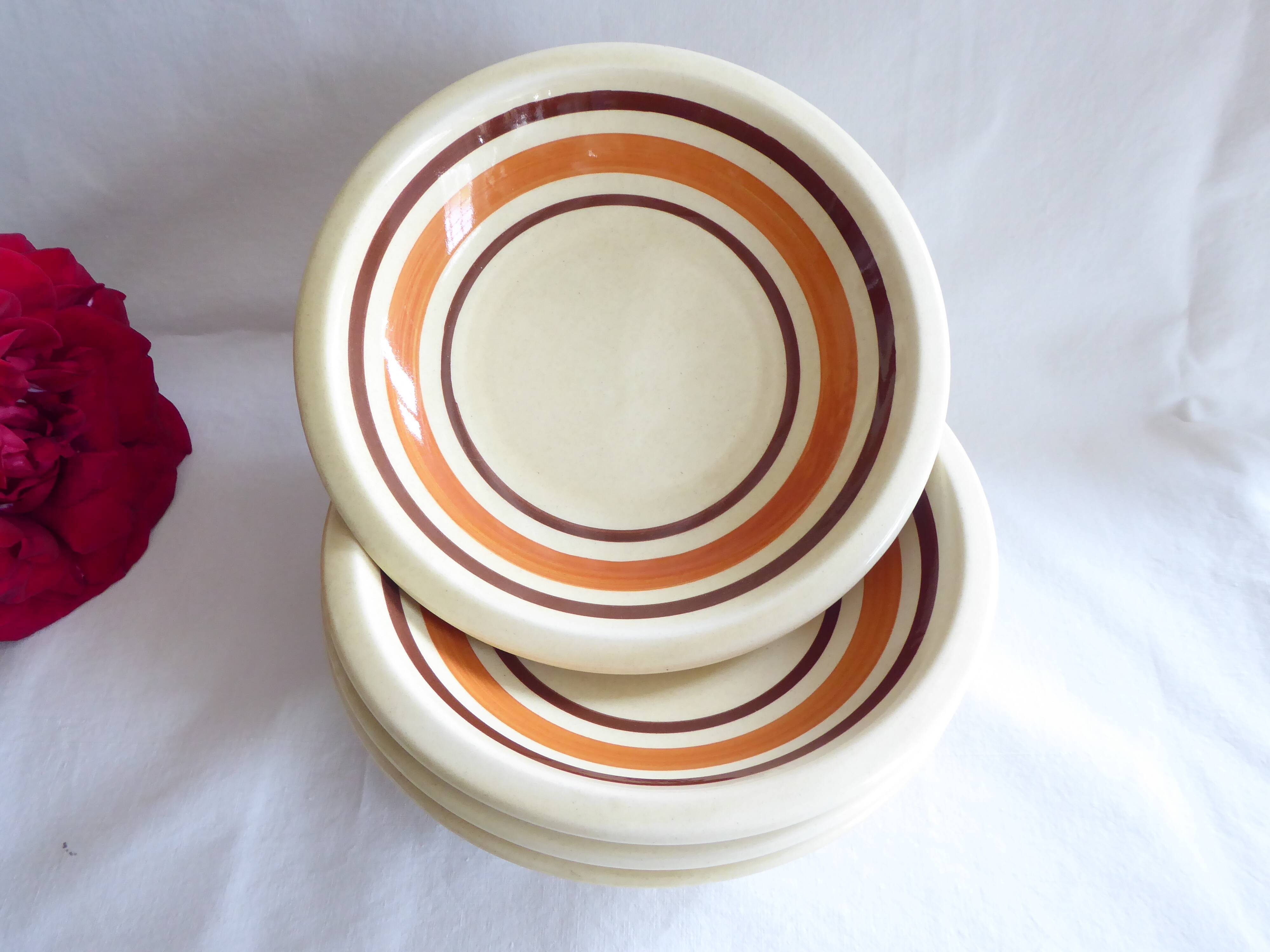 Set of 4 hollow earthenware plates