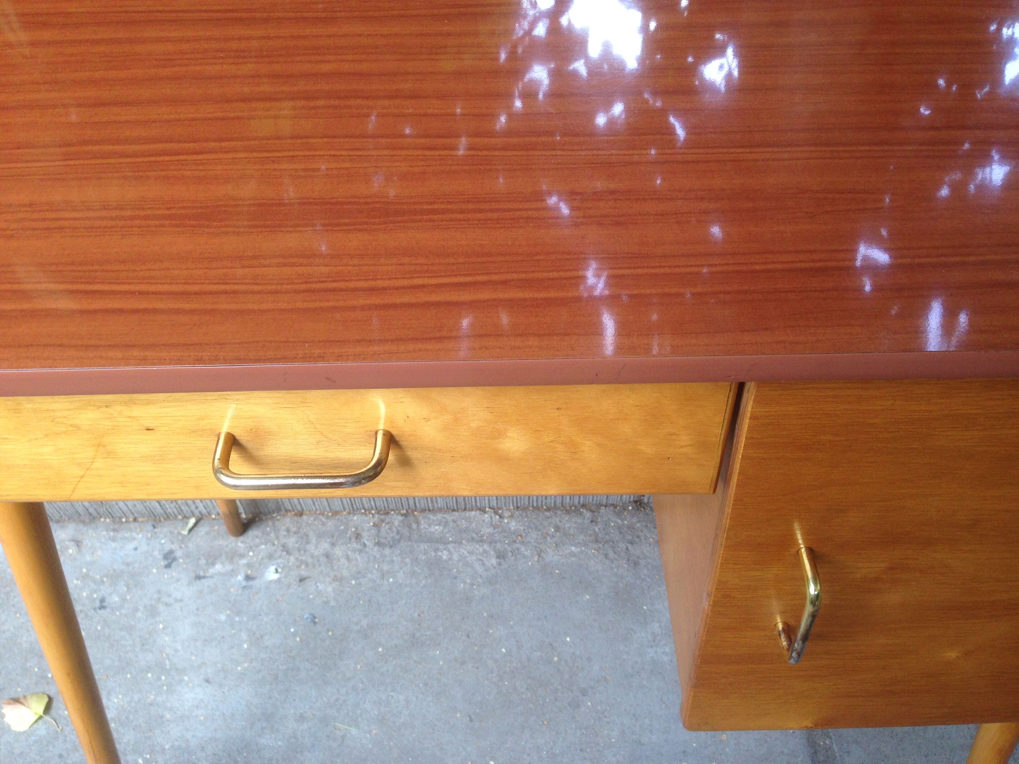 Desk feet compass baumann