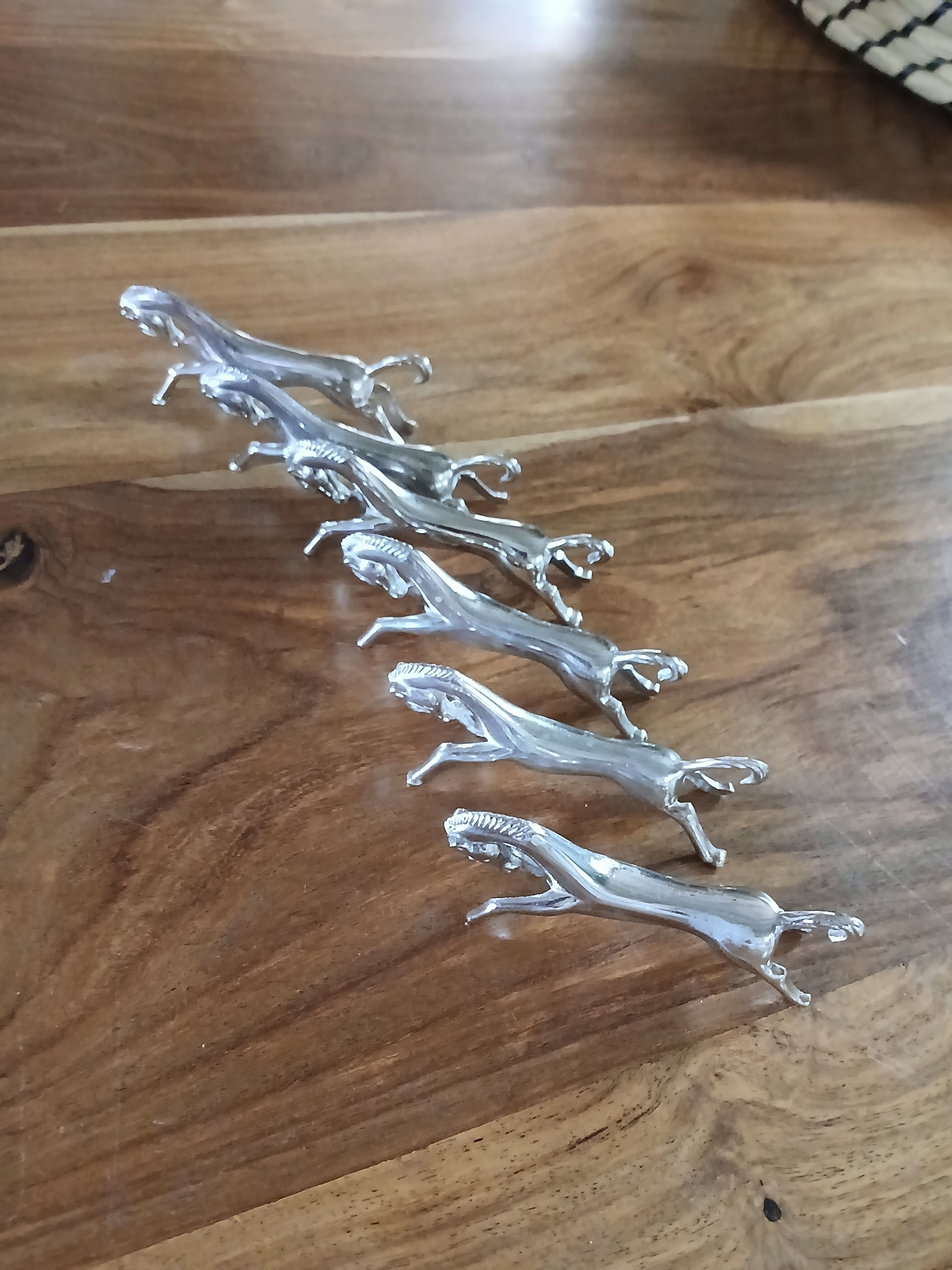 6 silver-plated knife rests