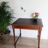 Table en bois cirée , style Louis XVI