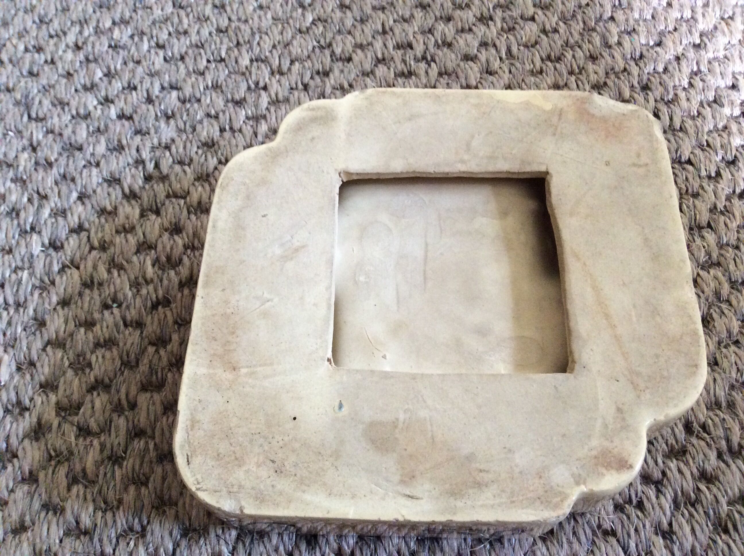 Ceramic ashtray