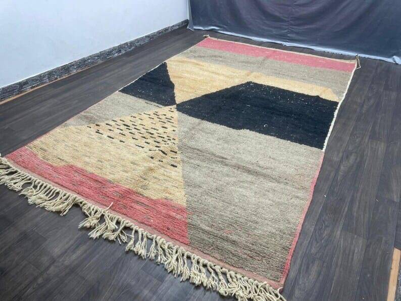 Traditional handmade pure wool Berber rug size 150 x 250 cm