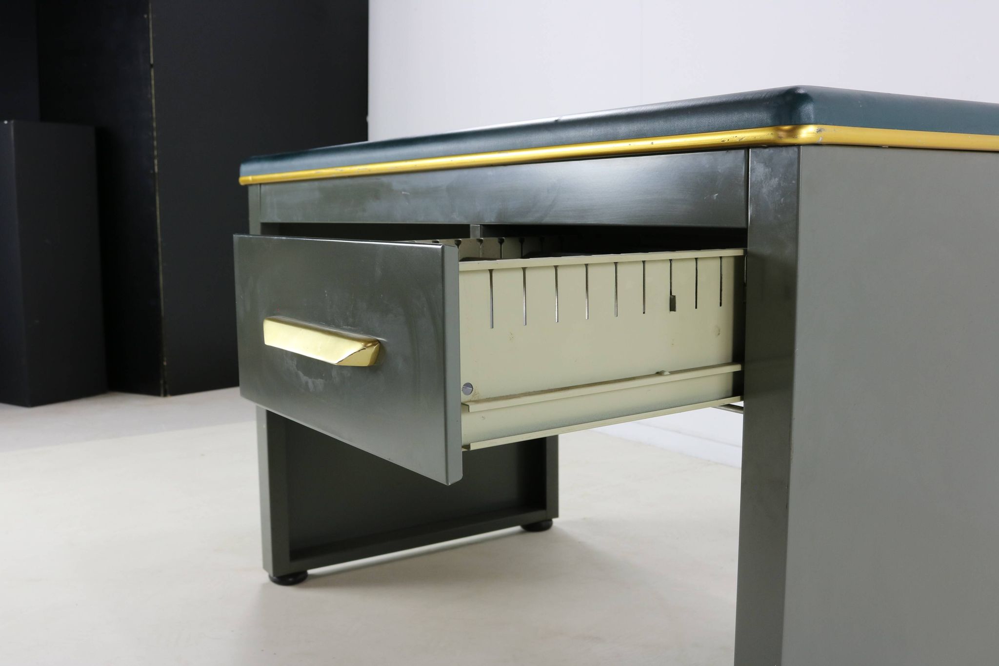 Bureau pour dames belge de style mid-century par TDS Sclessin