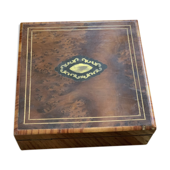 Inlaid wood jewelry box with brass marquetry decoration