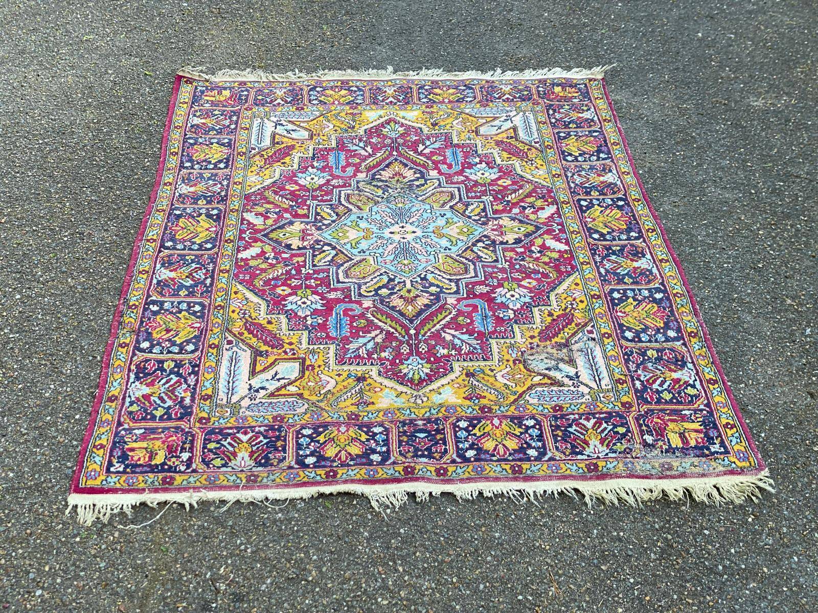 Tapis persan laine fait main Iran 120x175cm