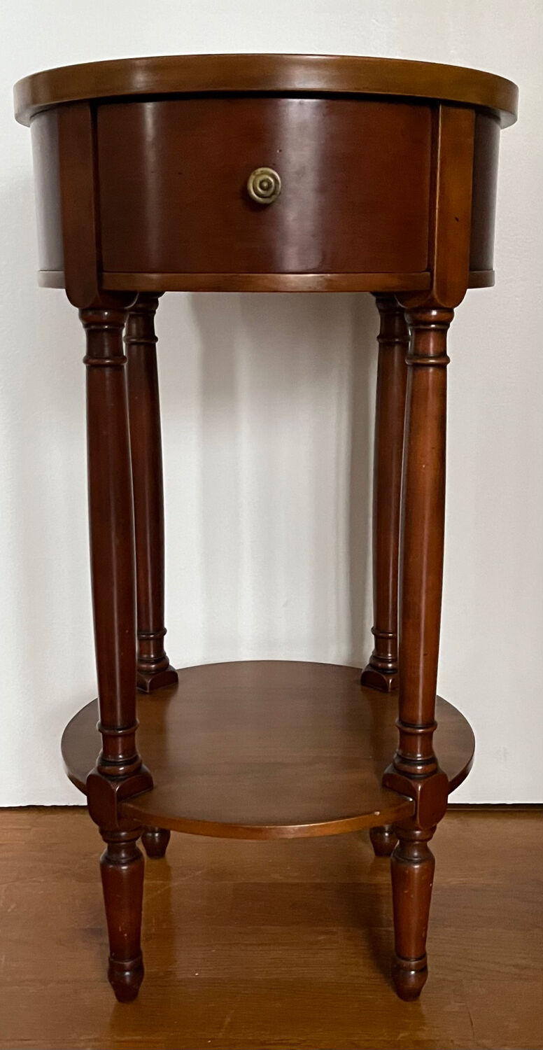 Cherry wood pedestal table