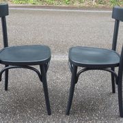 Set of 2 vintage bistro chairs