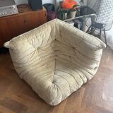 Canapé d’angle Togo ligne Roset en tissu velours beige