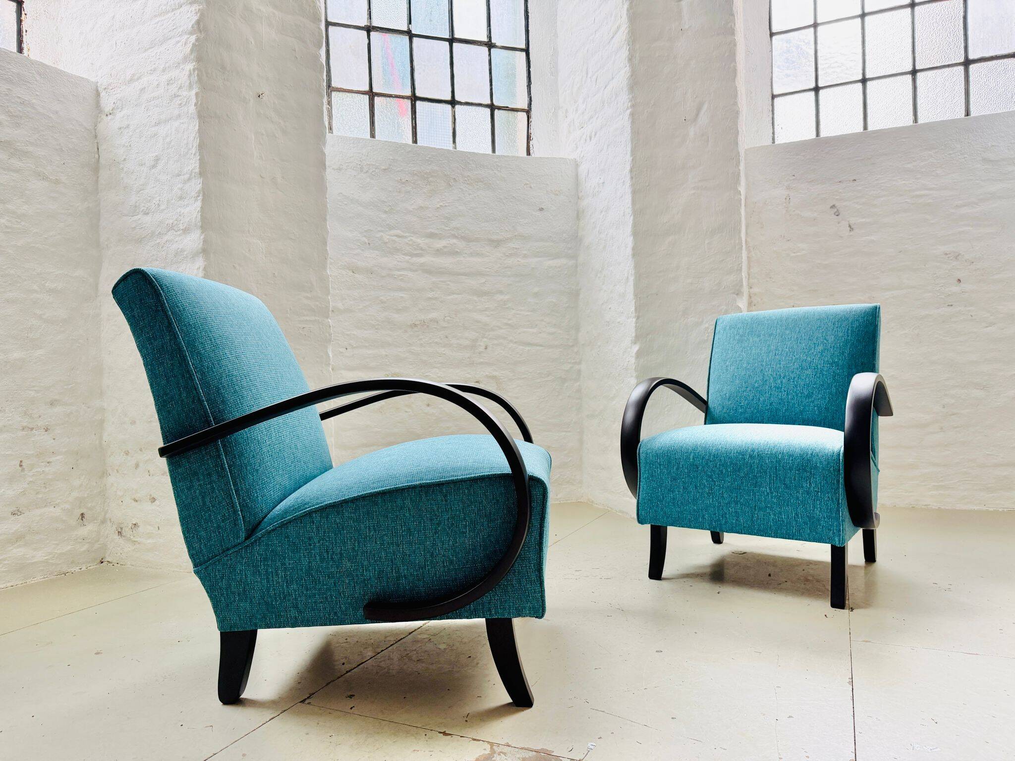 2x Fauteuils Jindrich Halabala originaux 1940
