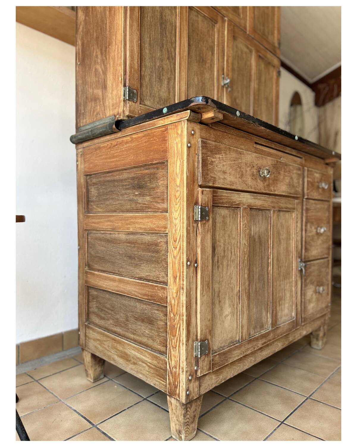 Cabinet furniture trade
