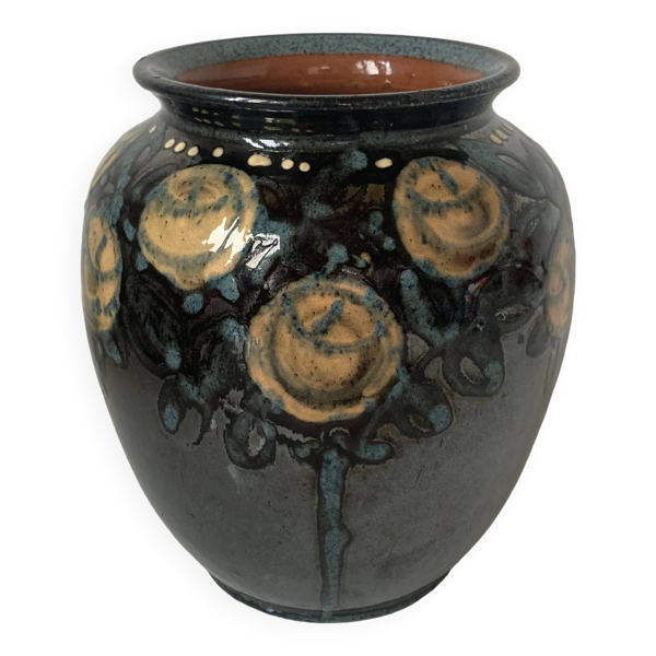 Beau vase à décor floral en céramique par Paul Jacquet datant des années 1930