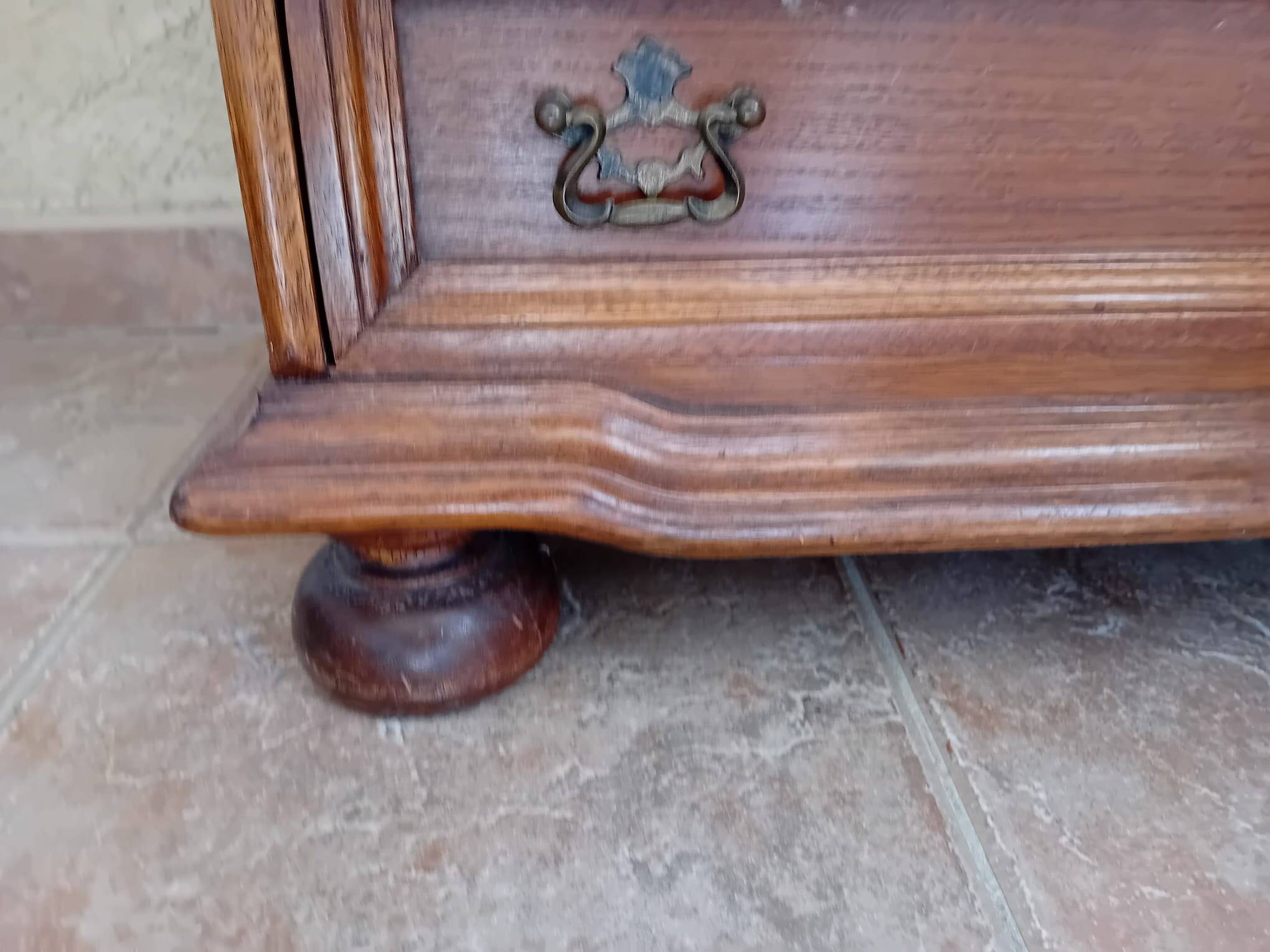 Provençal-style bedside tables