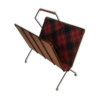 Black lacquered metal magazine racks, leather and checkered fabrics