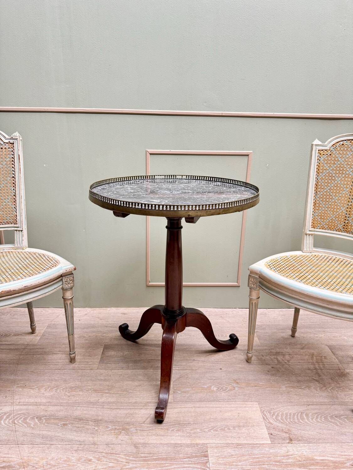 Pedestal Table In Mahogany Tripod, Louis XVI XVIII Eme Century