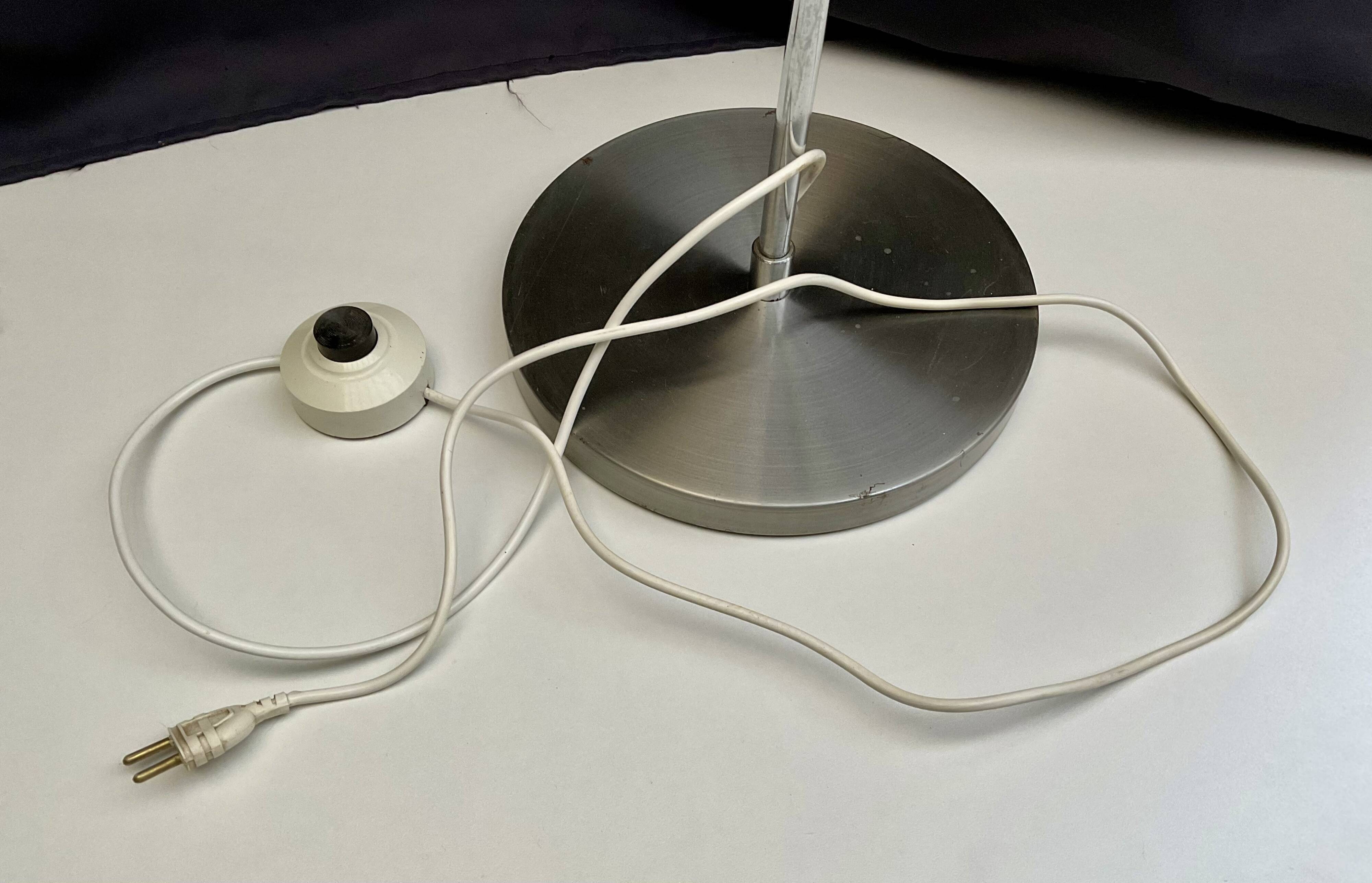 Space age style eye ball floor lamp 70' design Aluminor