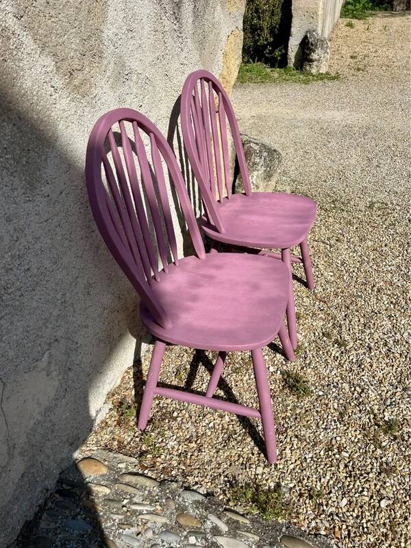 Pink slatted chairs