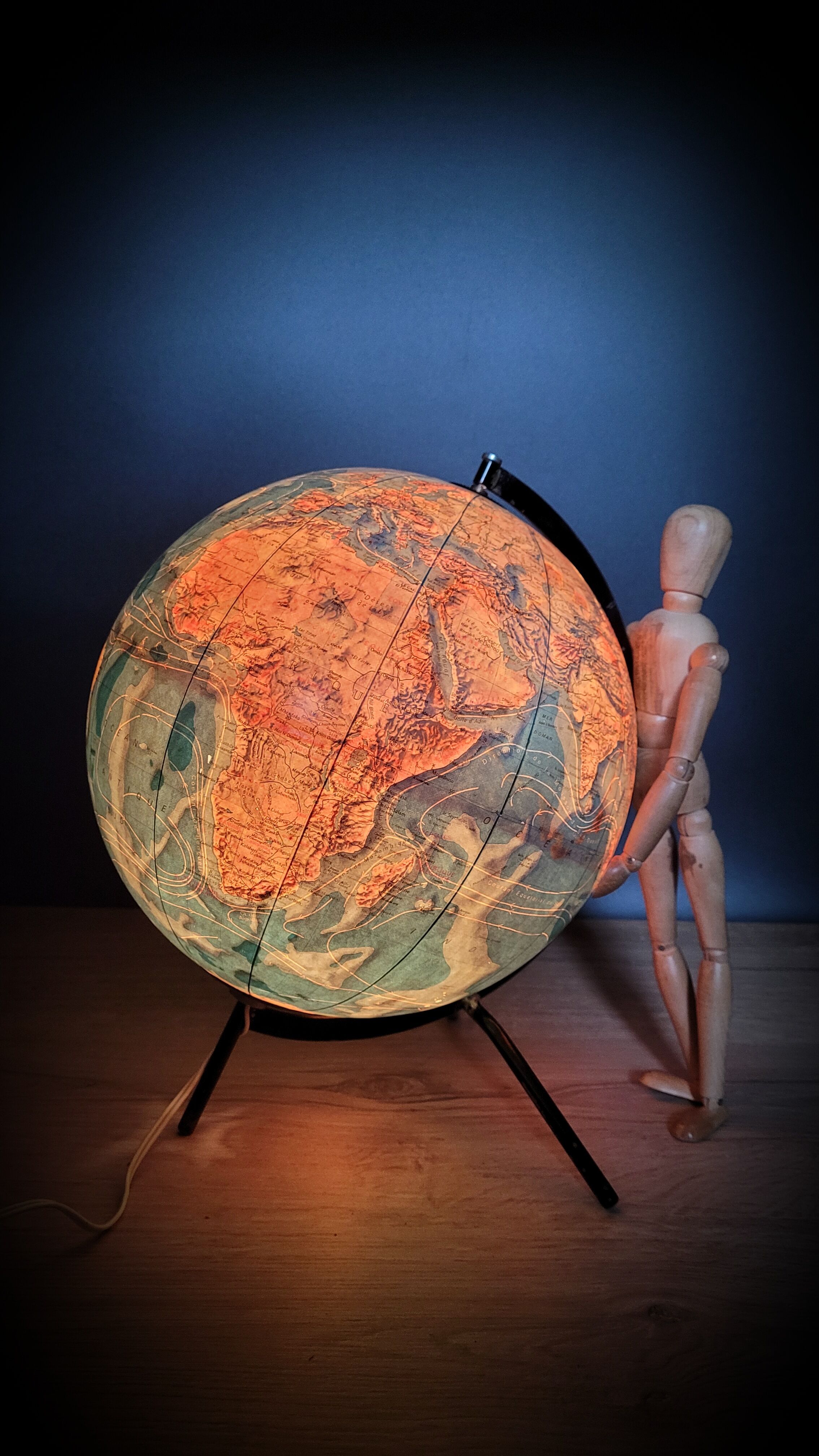 Taride World Map 1977