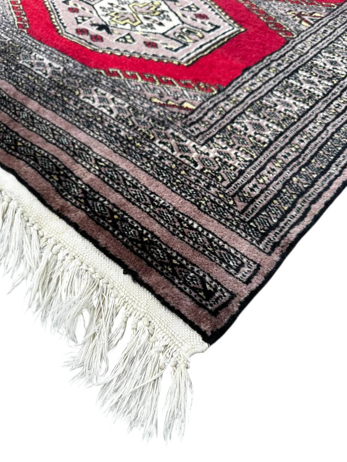 Handmade Pakistani rug 130cm x 80cm