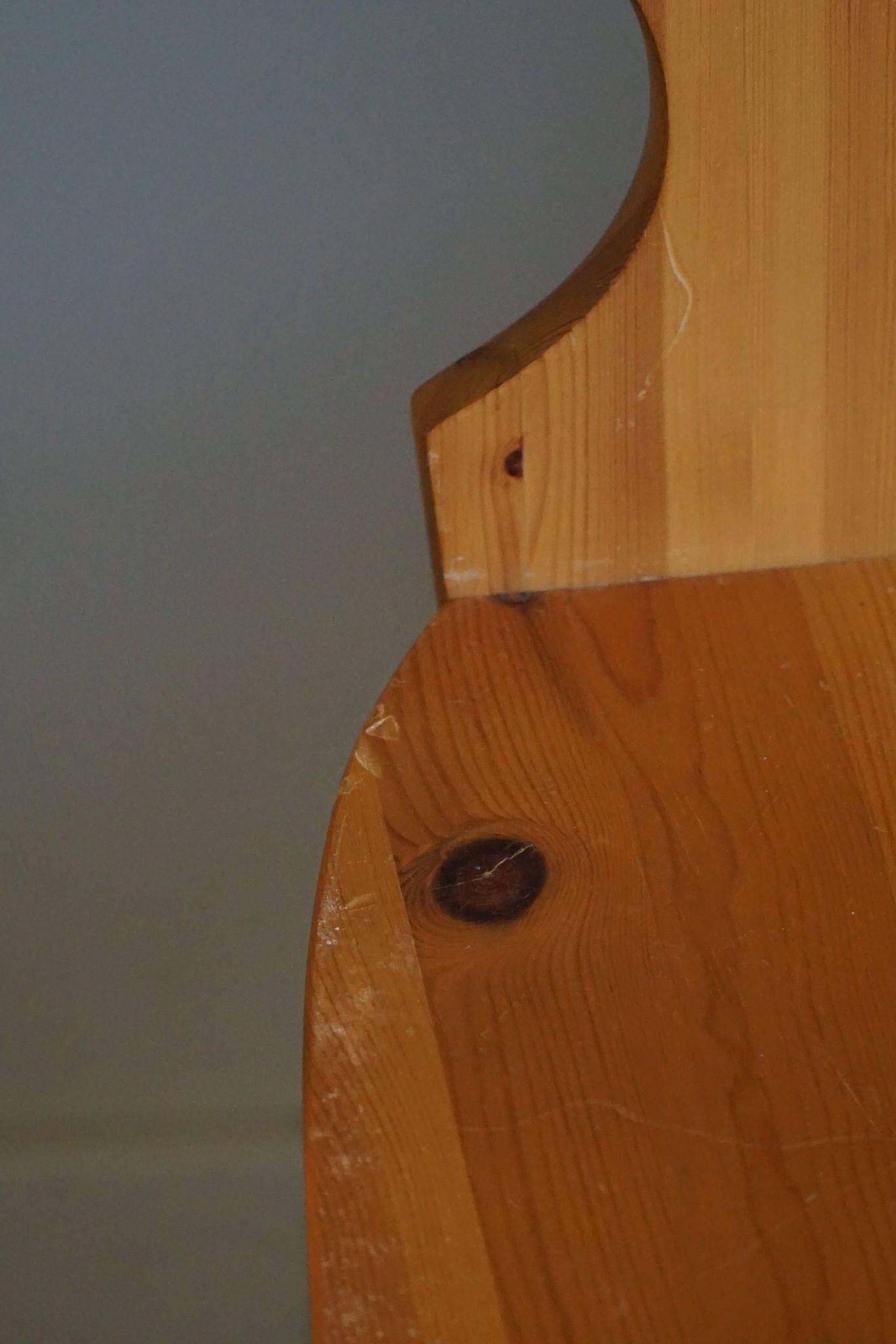 Set of 6 pine chairs