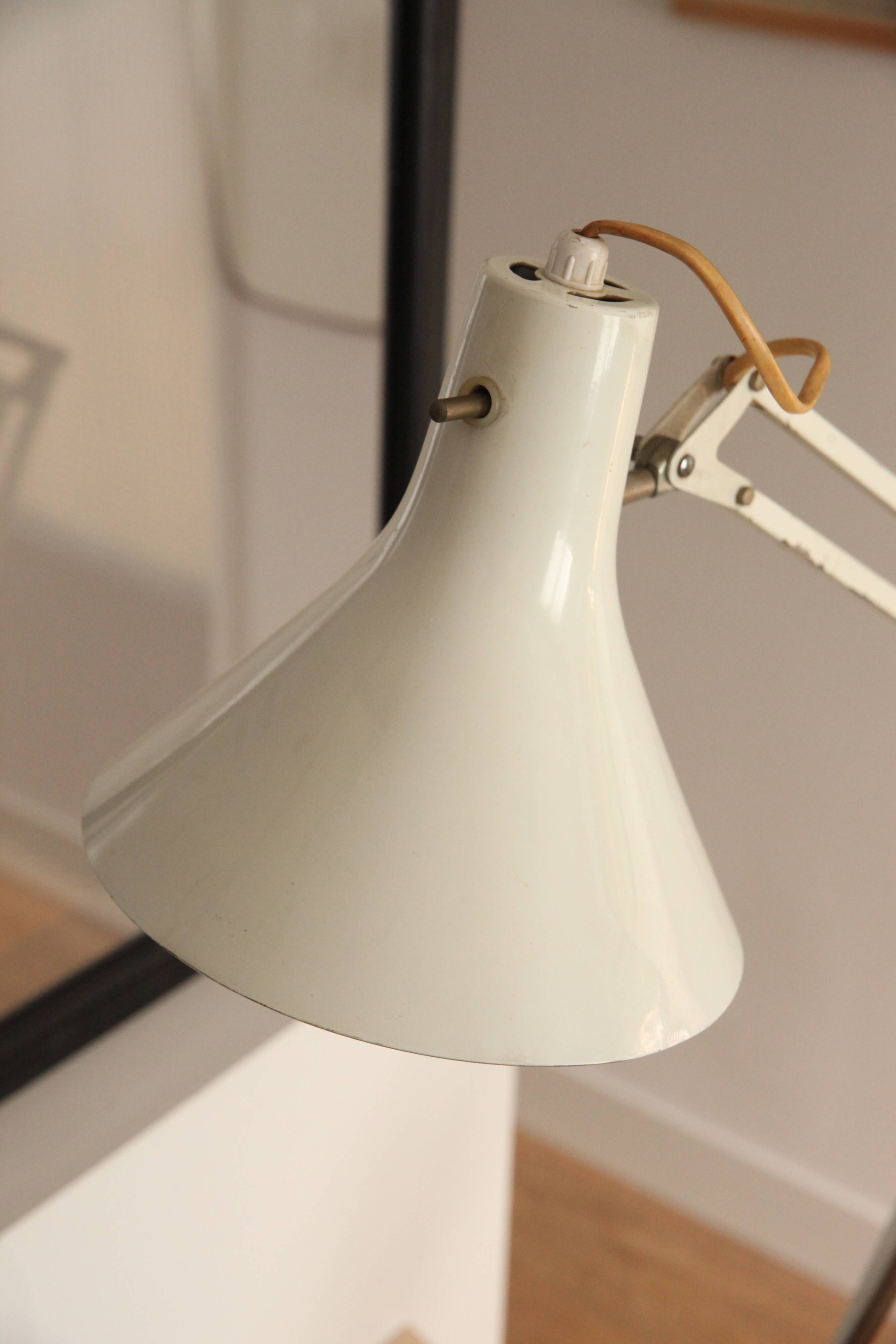 White architect lamp Luxo Lamp
