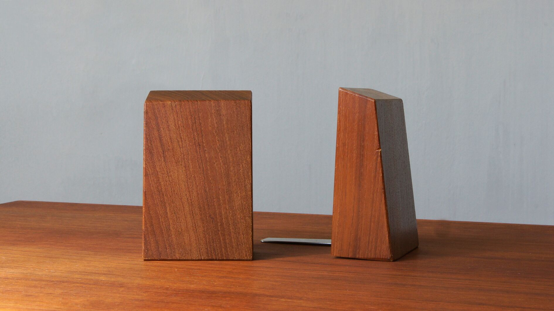 Mid-century bookends in teak, 1950s, set of 2