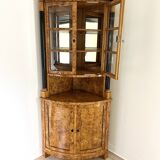 Vitrine d’angle Biedermeier en loupe de bouleau