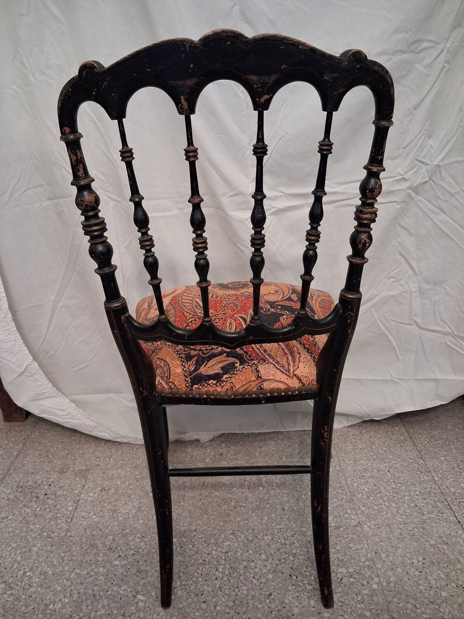 Chaise Napoléon III en bois noirci