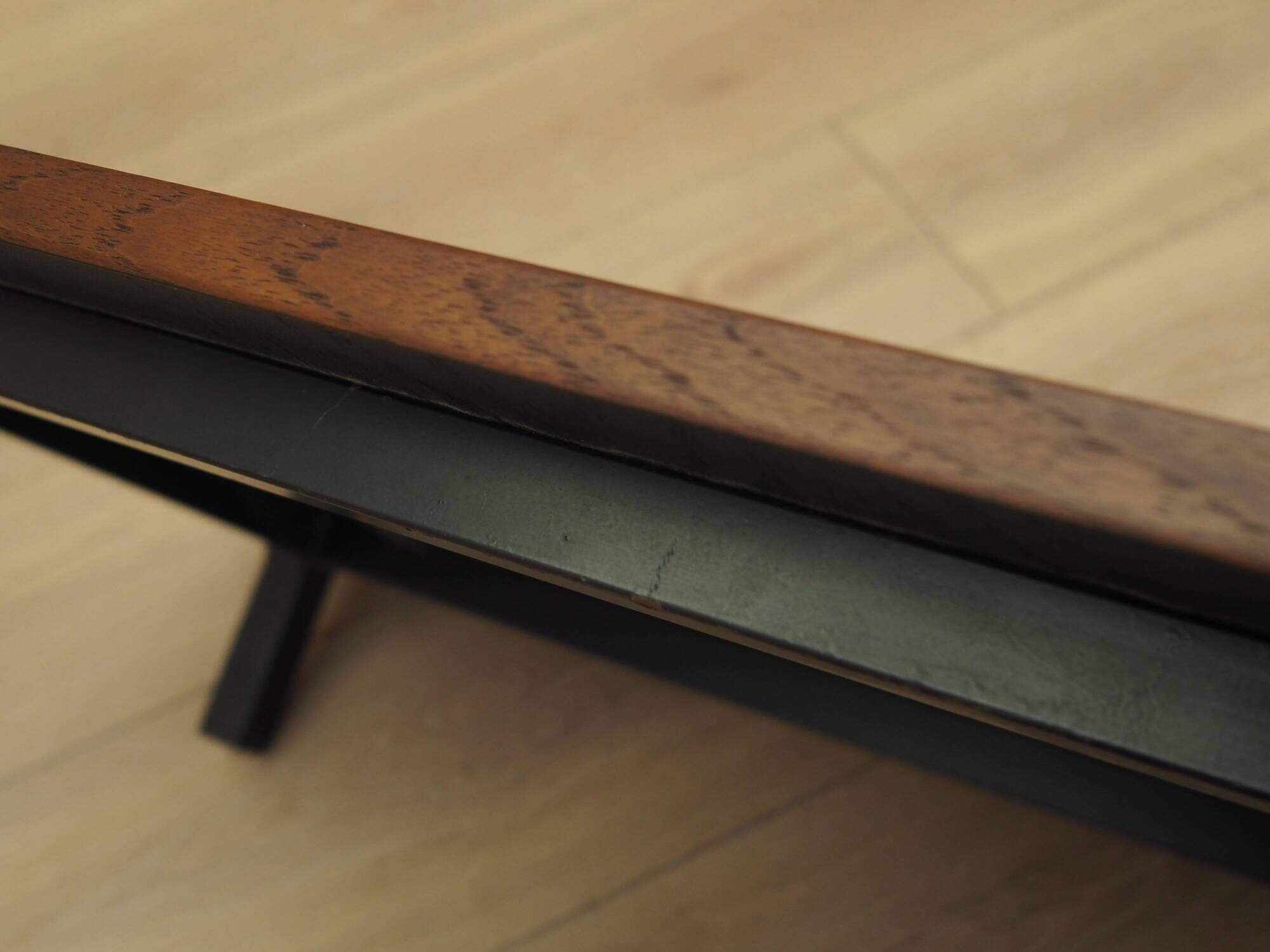 Table basse en teck Ole Bjerregaard, Sorø Terminalborde, années 1980.