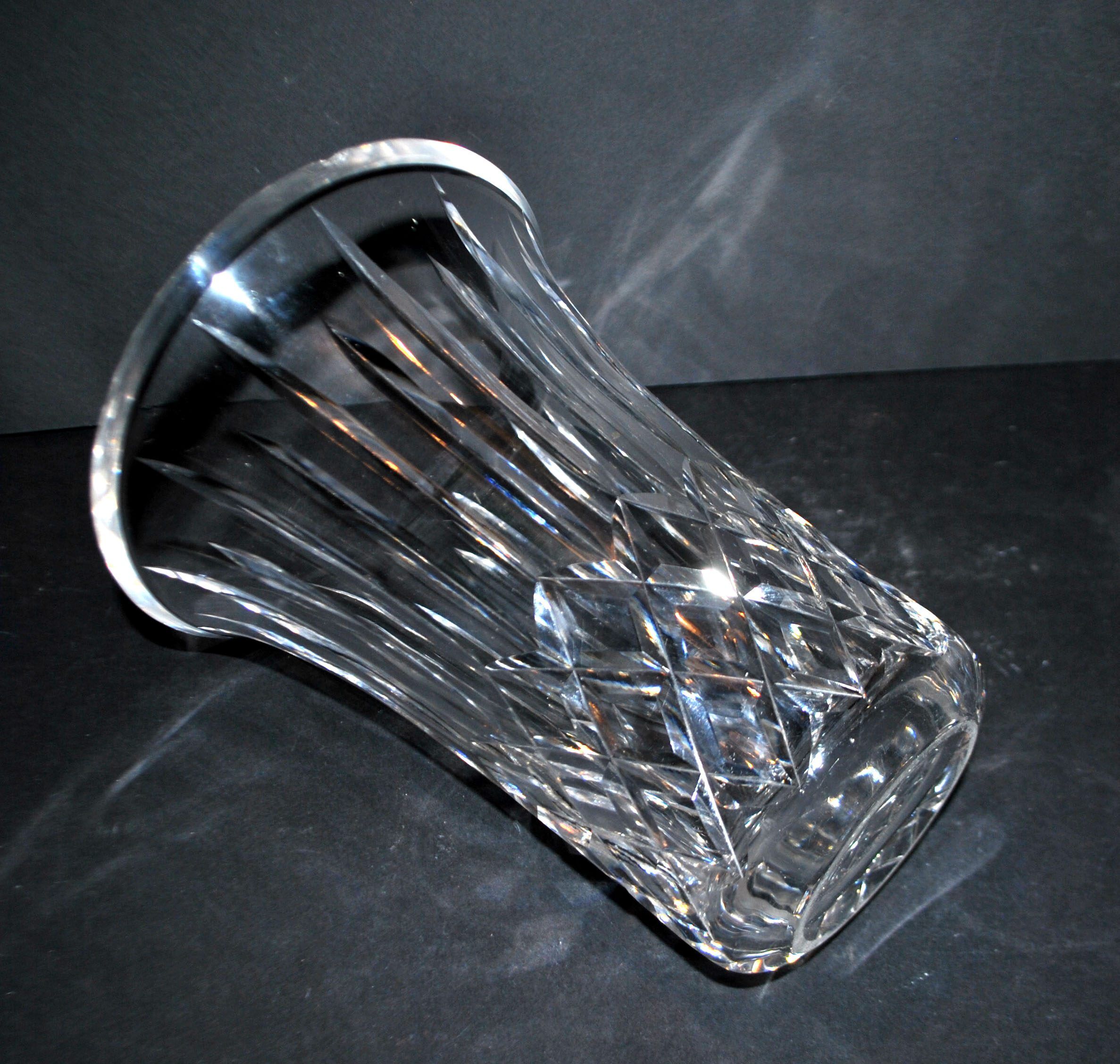 Cut crystal vase signed "Cristal St Louis France" H20