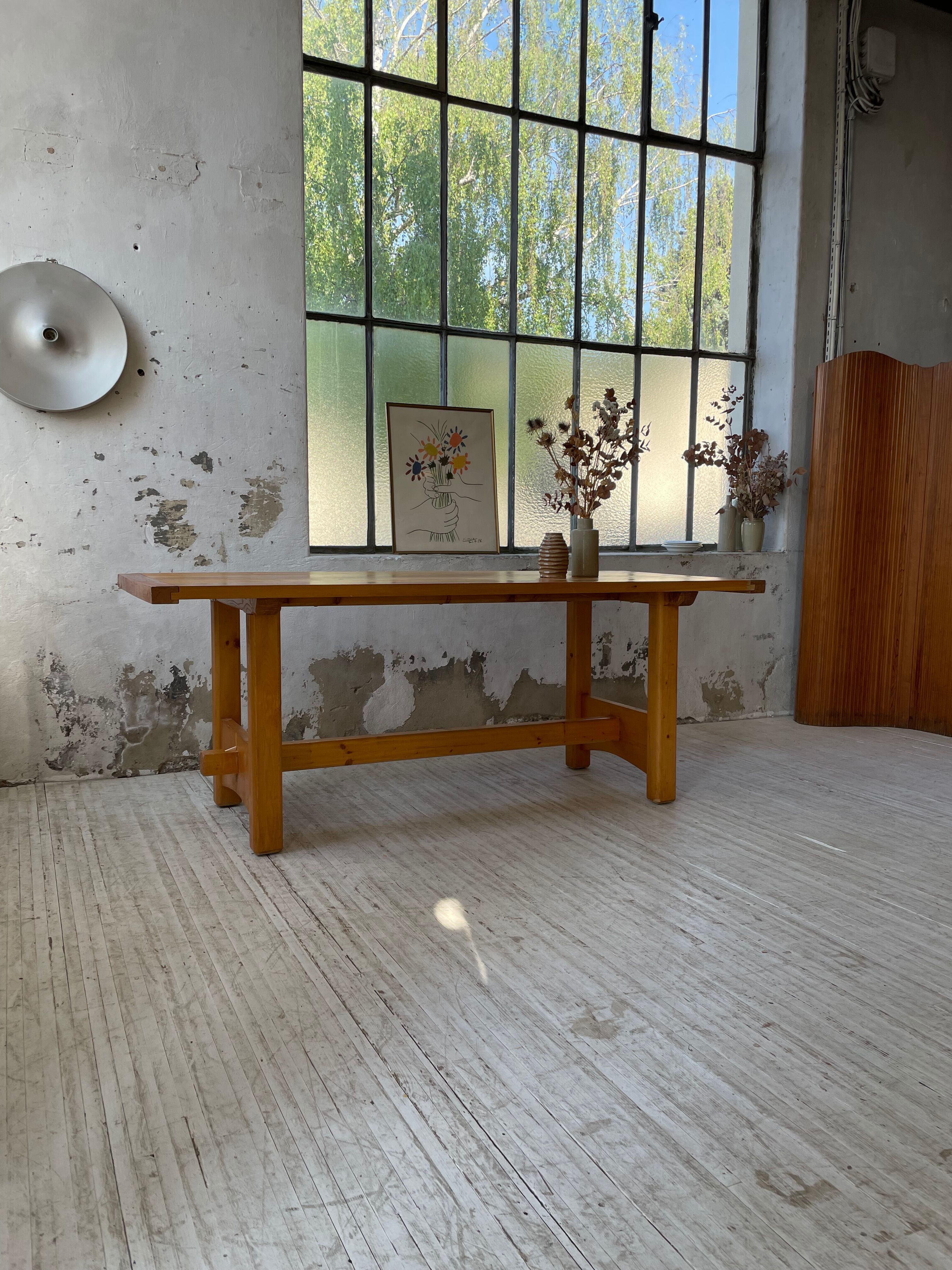 Mountain furniture table in pine 2m