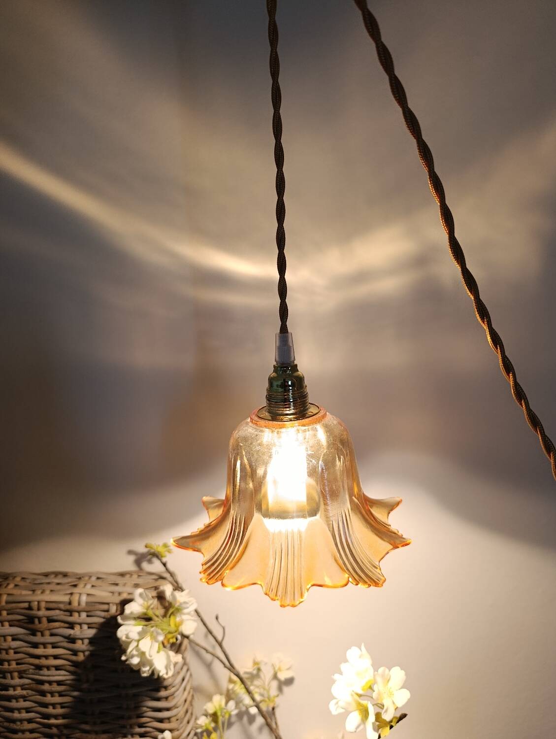 baladeuse suspension nomade vert ambré fleur vintage cordon torsadé or