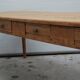Ancienne table de cantine en pin