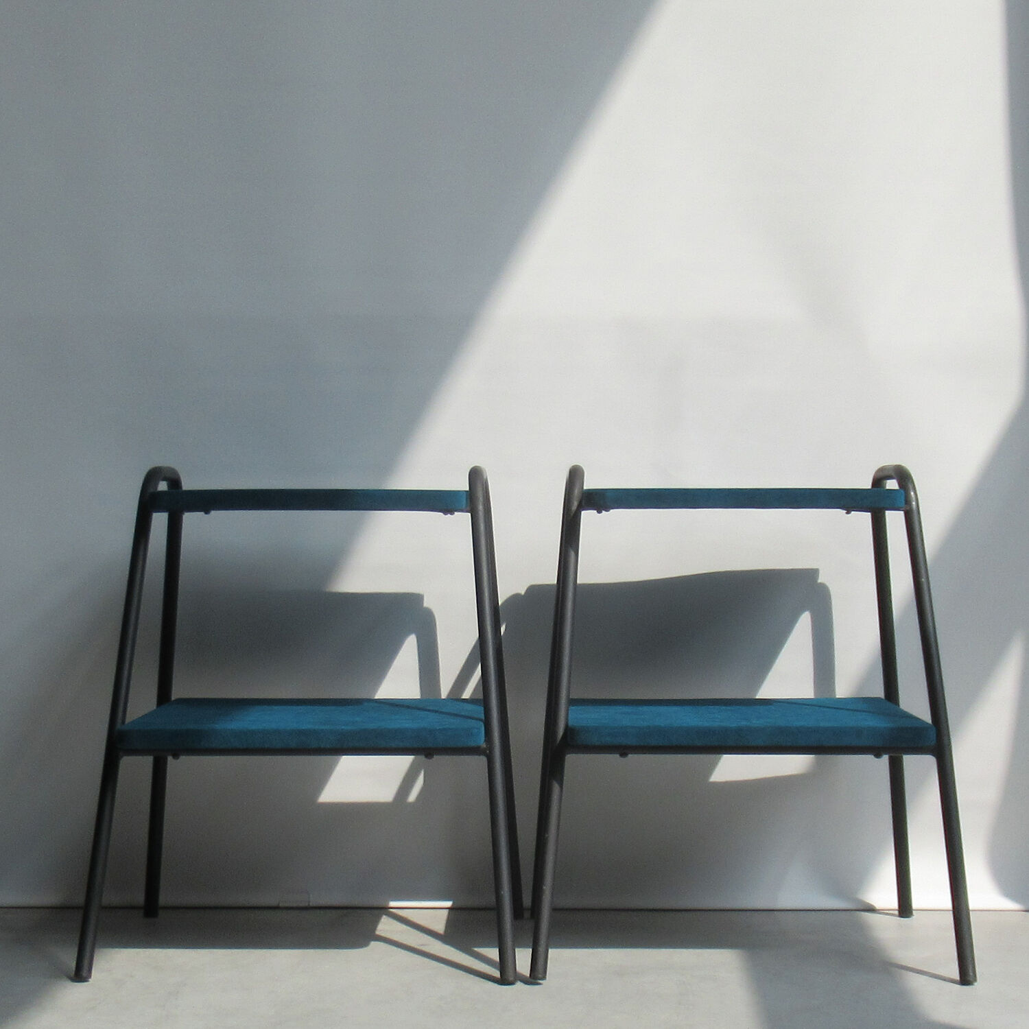 Pair of side tables Pierre Guariche for Meurop 1950
