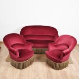 Sofa and pair of toad armchairs in red velvet.