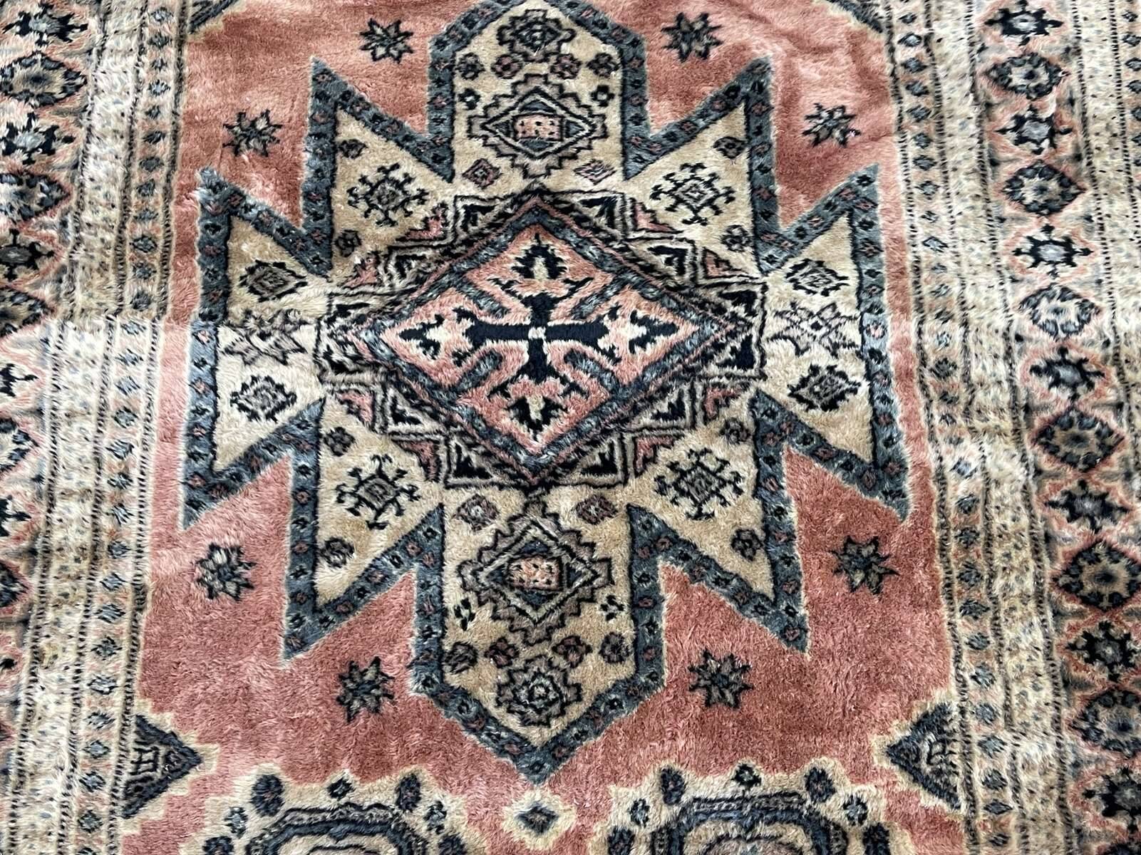 Handmade Pakistani wool rug