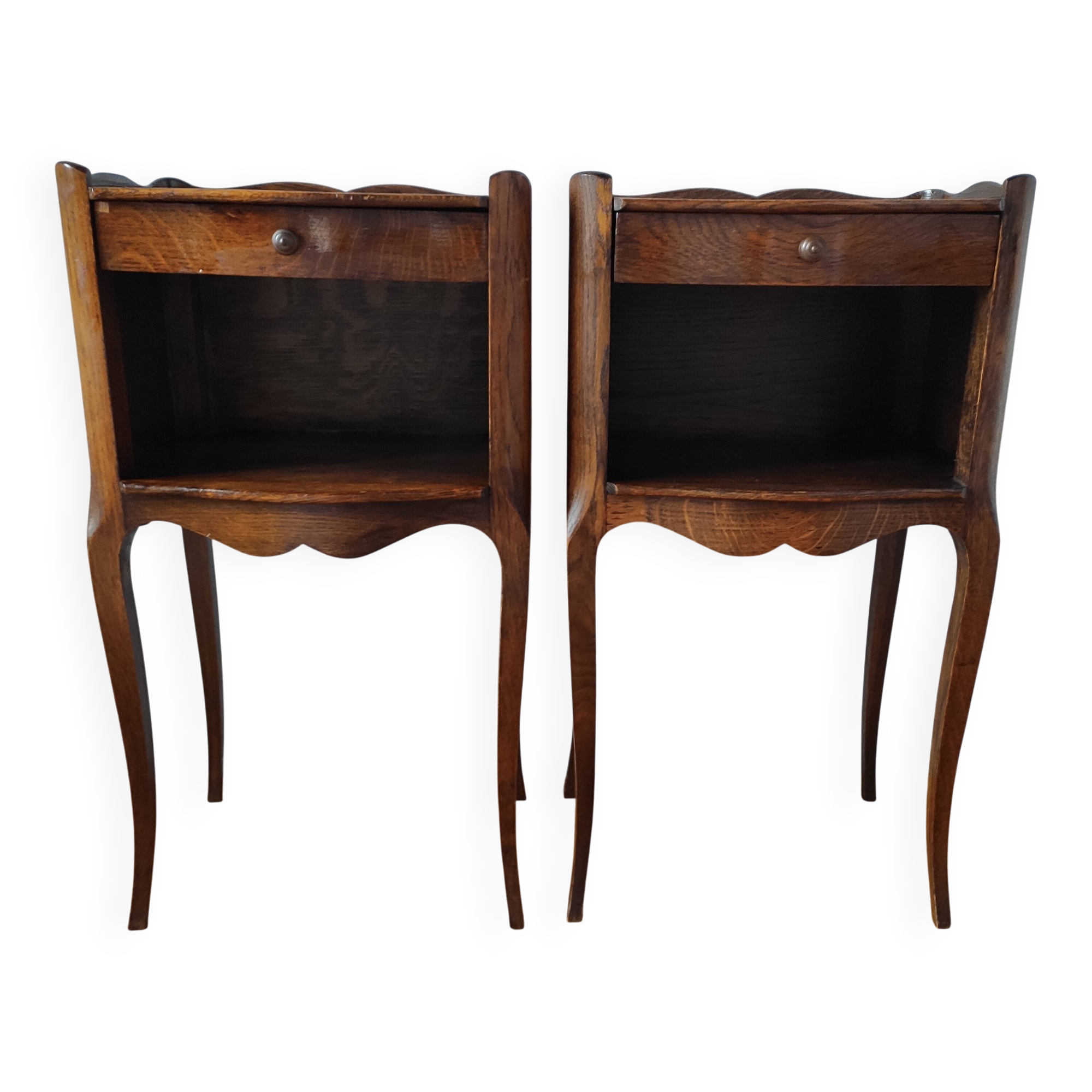 Paire de tables de chevet classique Louis xv