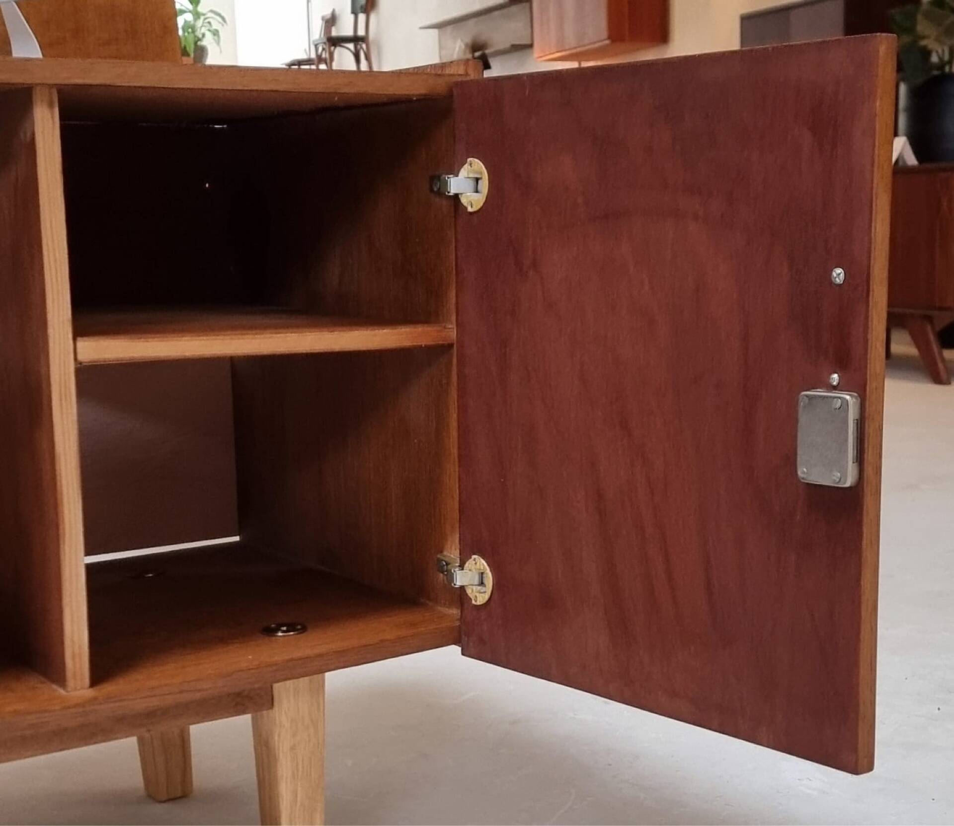 Mid-century buffet