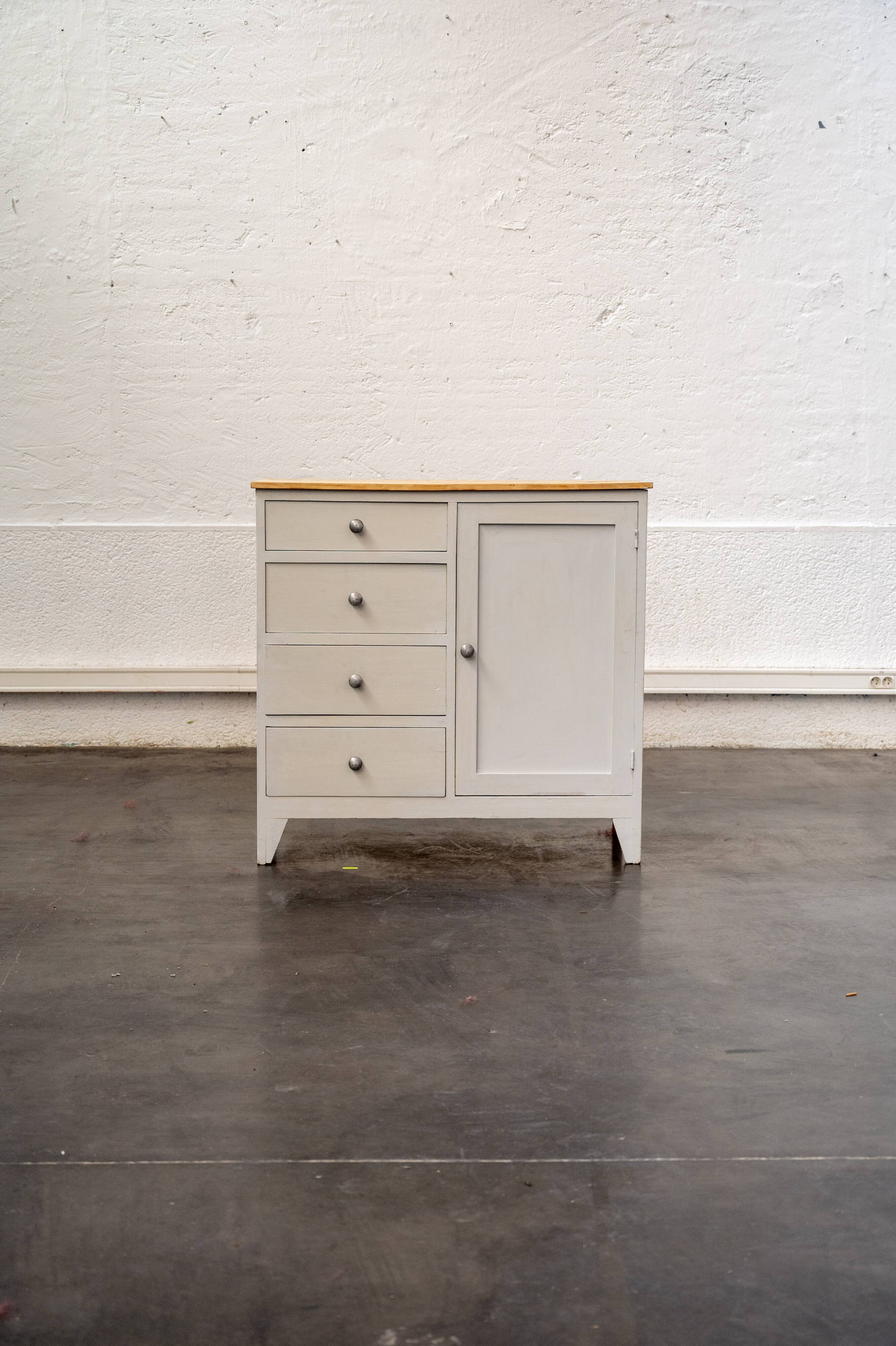 Country style storage unit