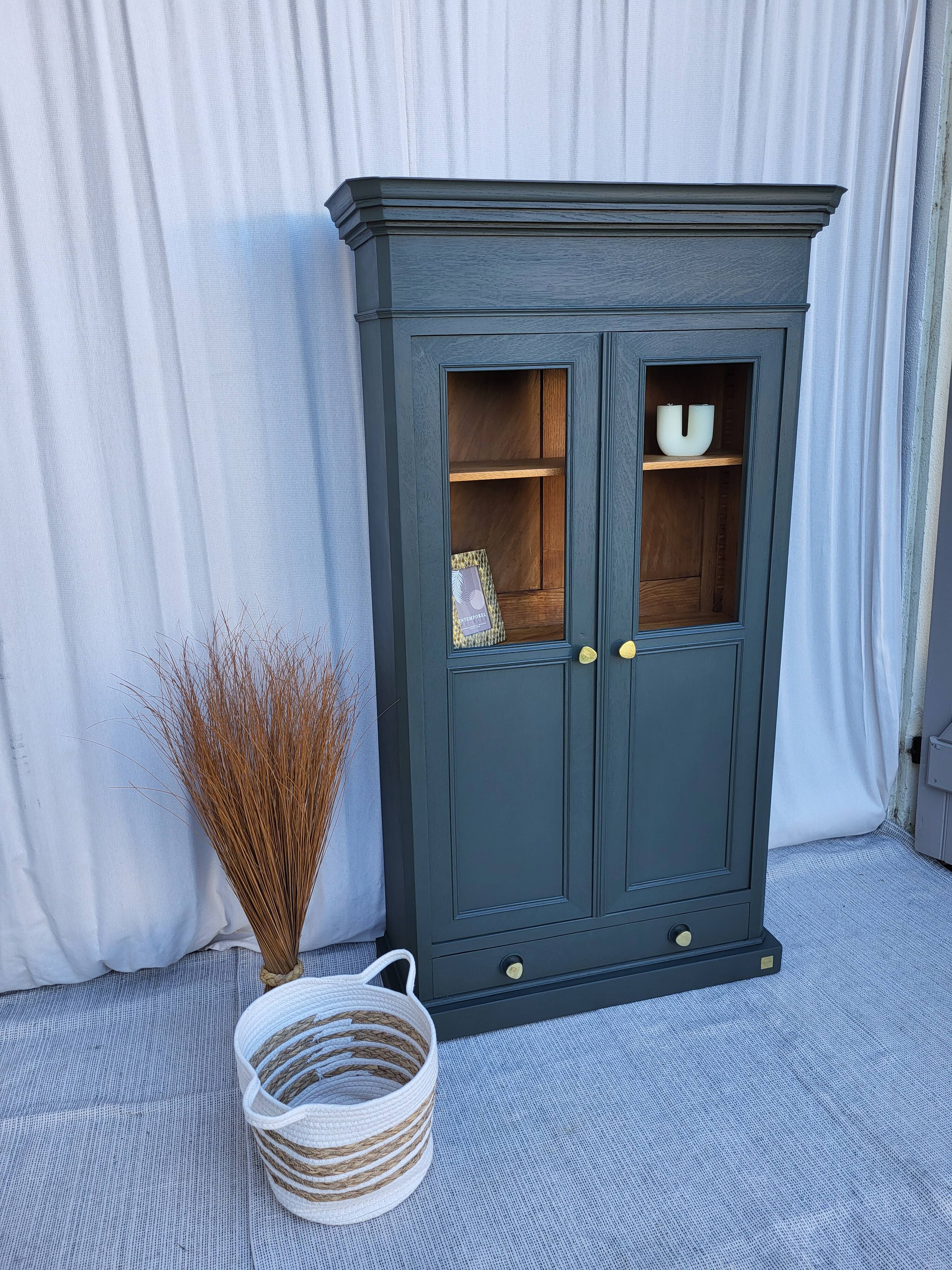 bookcase with 2 glass doors