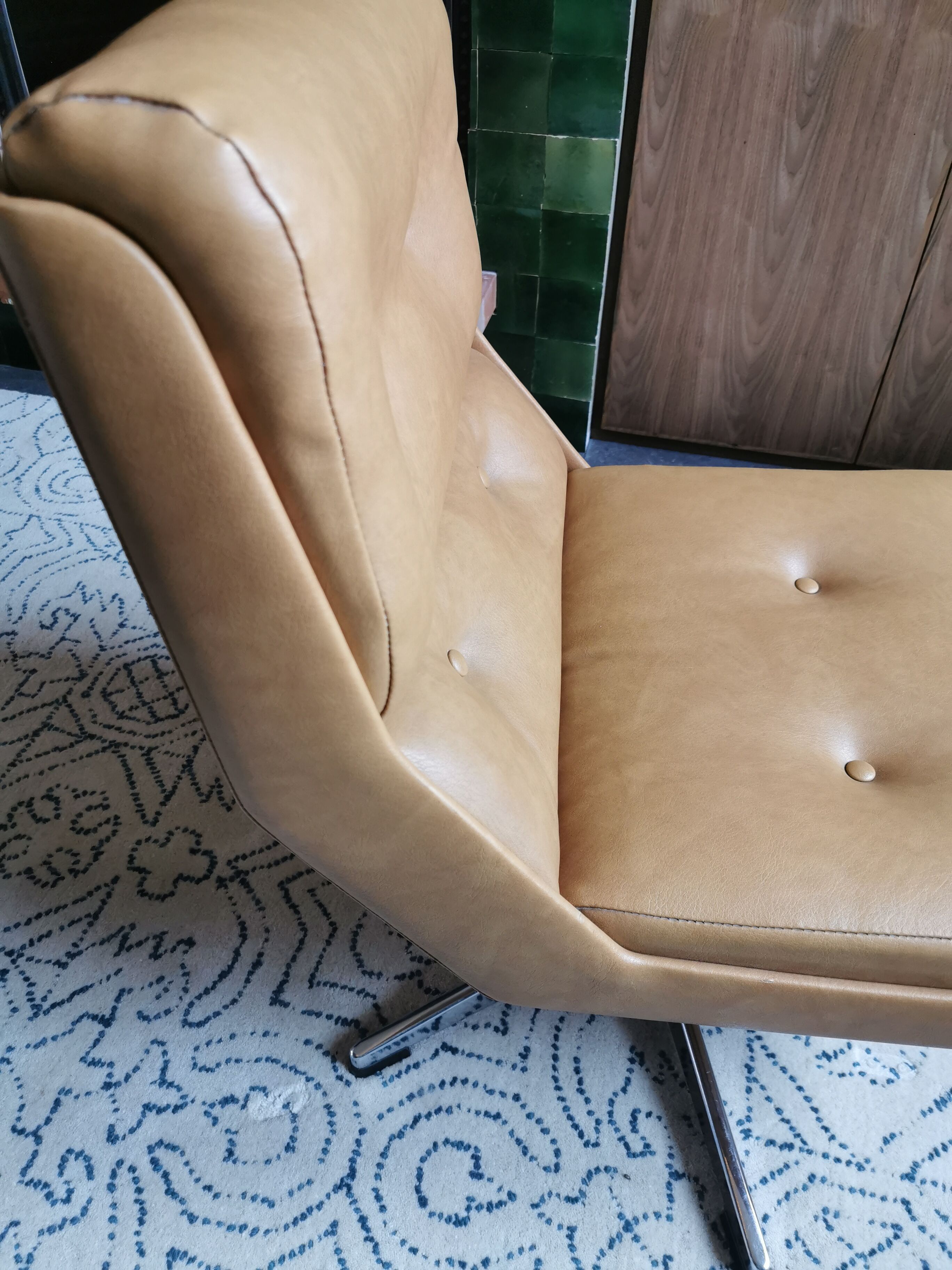 Pair of scandinavian armchairs 1970