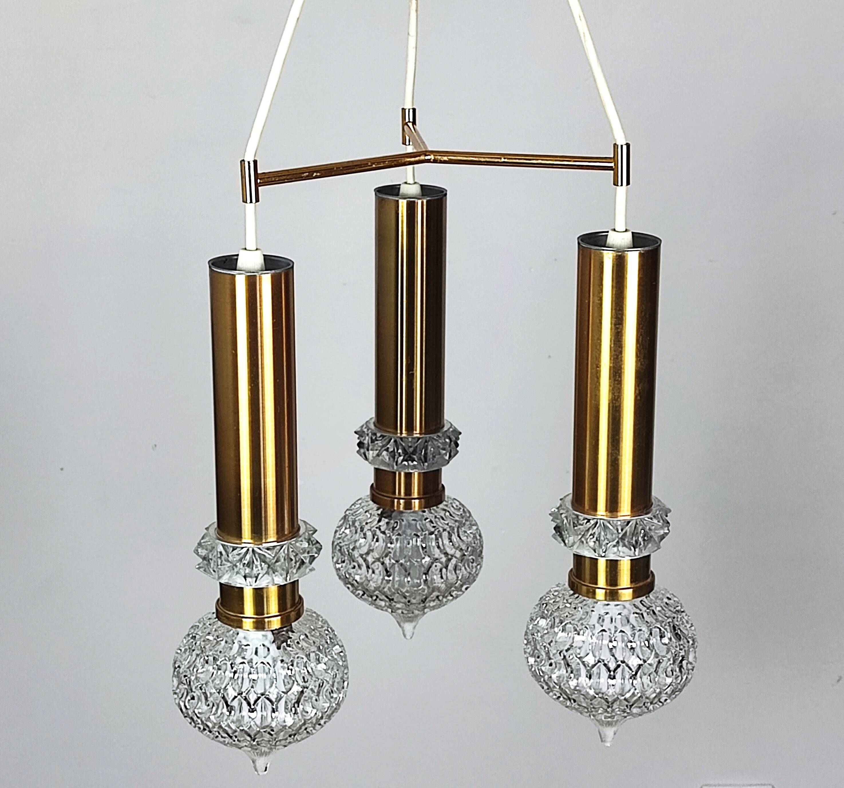 3 globe pendant chandelier