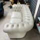 Véritable canapé Chesterfield vintage