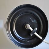 Lampe de table vers 1950 60 en verre opalin blanc