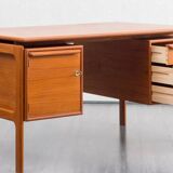 Danish desk from the 60s, teak